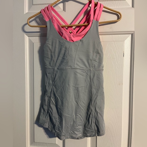 Lululemon Beat The Heat Tank size 4 - Picture 6 of 9